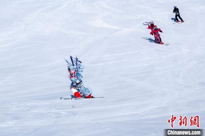 瑞雪大道首次向公众开放,延庆国家高山滑雪中