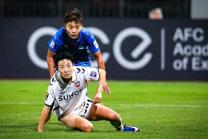 武汉车谷江大女足亚冠14决赛0-4惨败水原女足 卫